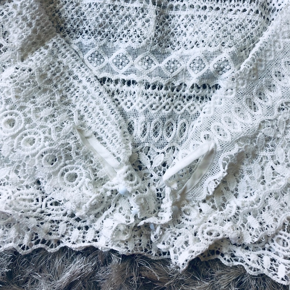 NEW ‘Natalia’ Lace Blouse - Picture 2 of 8